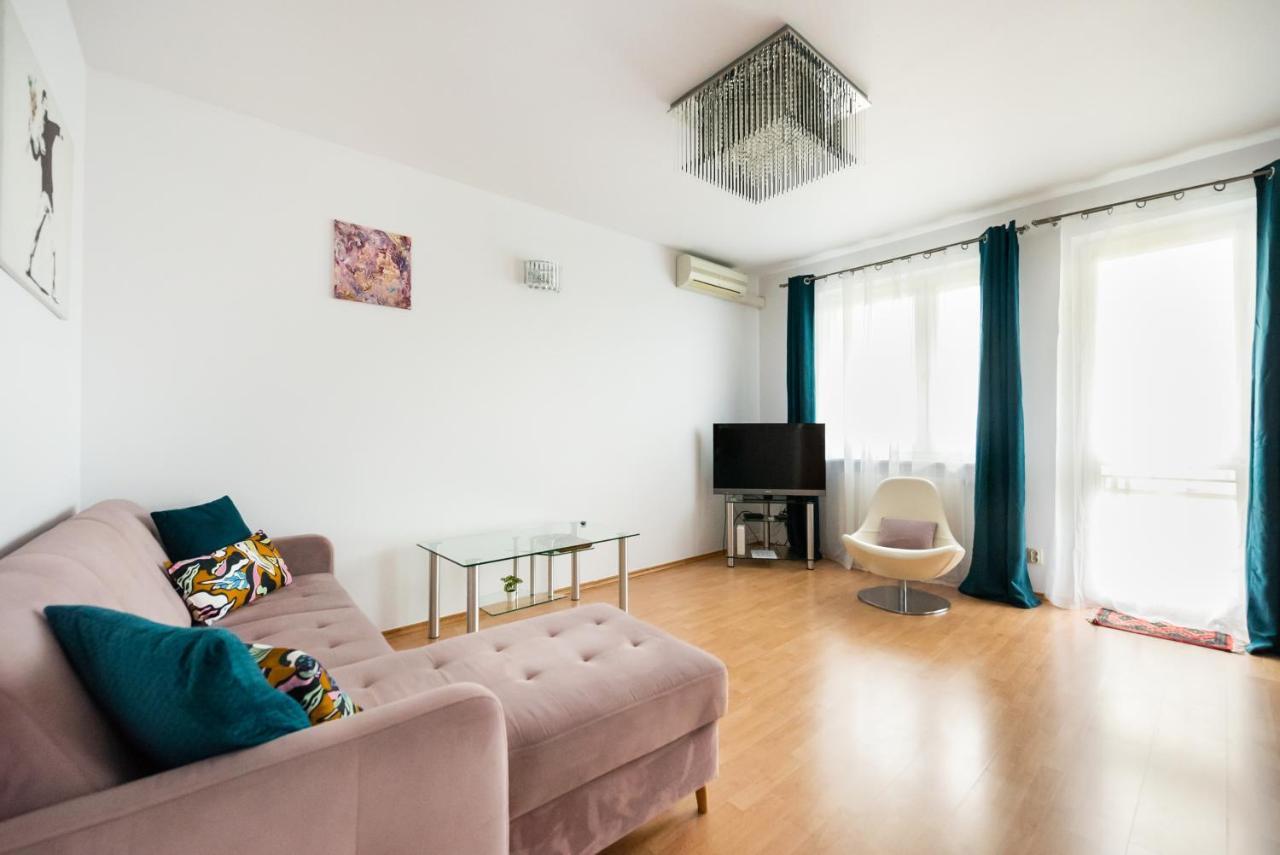 Ken 54 2-Bedroom Apartment Варшава Екстериор снимка