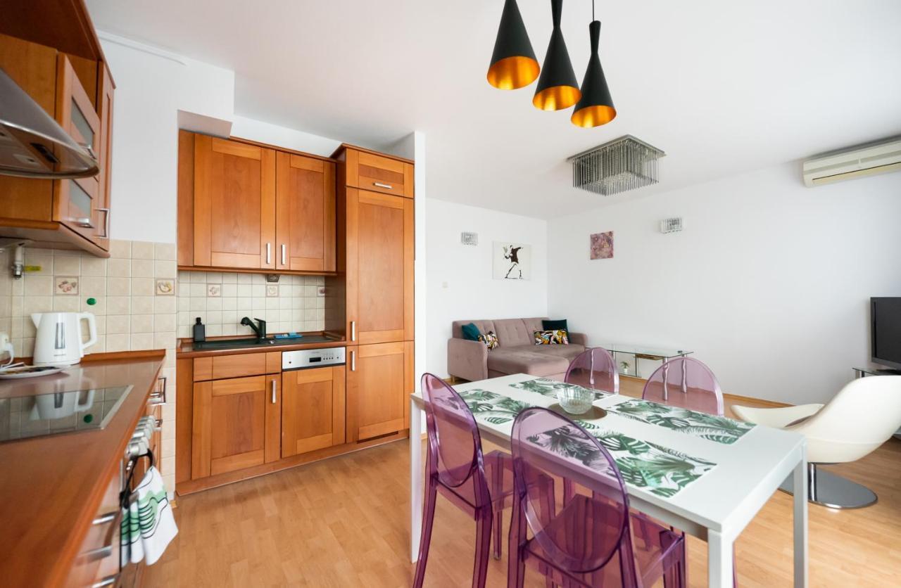 Ken 54 2-Bedroom Apartment Варшава Екстериор снимка